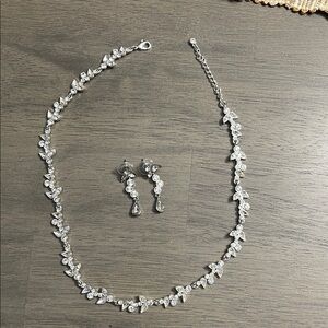 Elegant Silver Necklace and Earring Set